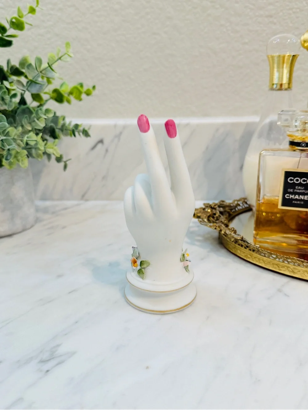 Lefton Porcelain Hand Make-up Brush Holder with Pink Nails